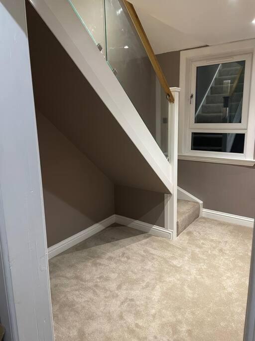 Ferienhaus Lovely Three Bedroom Upper Edinburgh